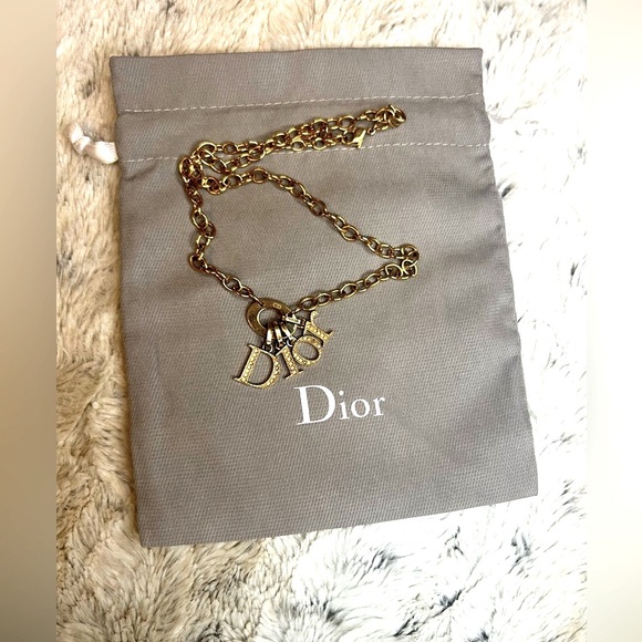 DIOR Crystal Charm Necklace - Picture 3 of 10